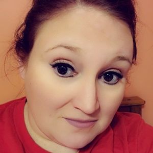 Meet your Posher, Kelli